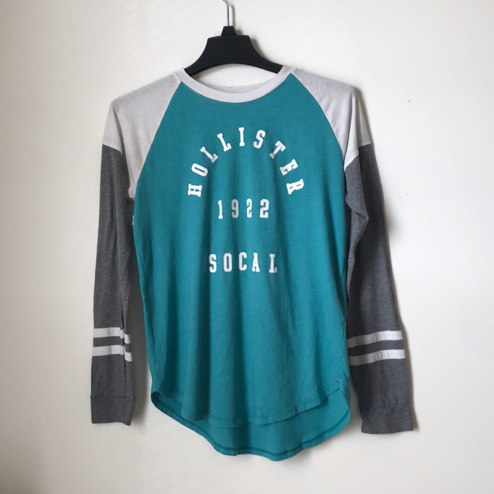 Blue, white, and gray long sleeve hollister shirt